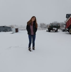 Meet your Posher, Caroline